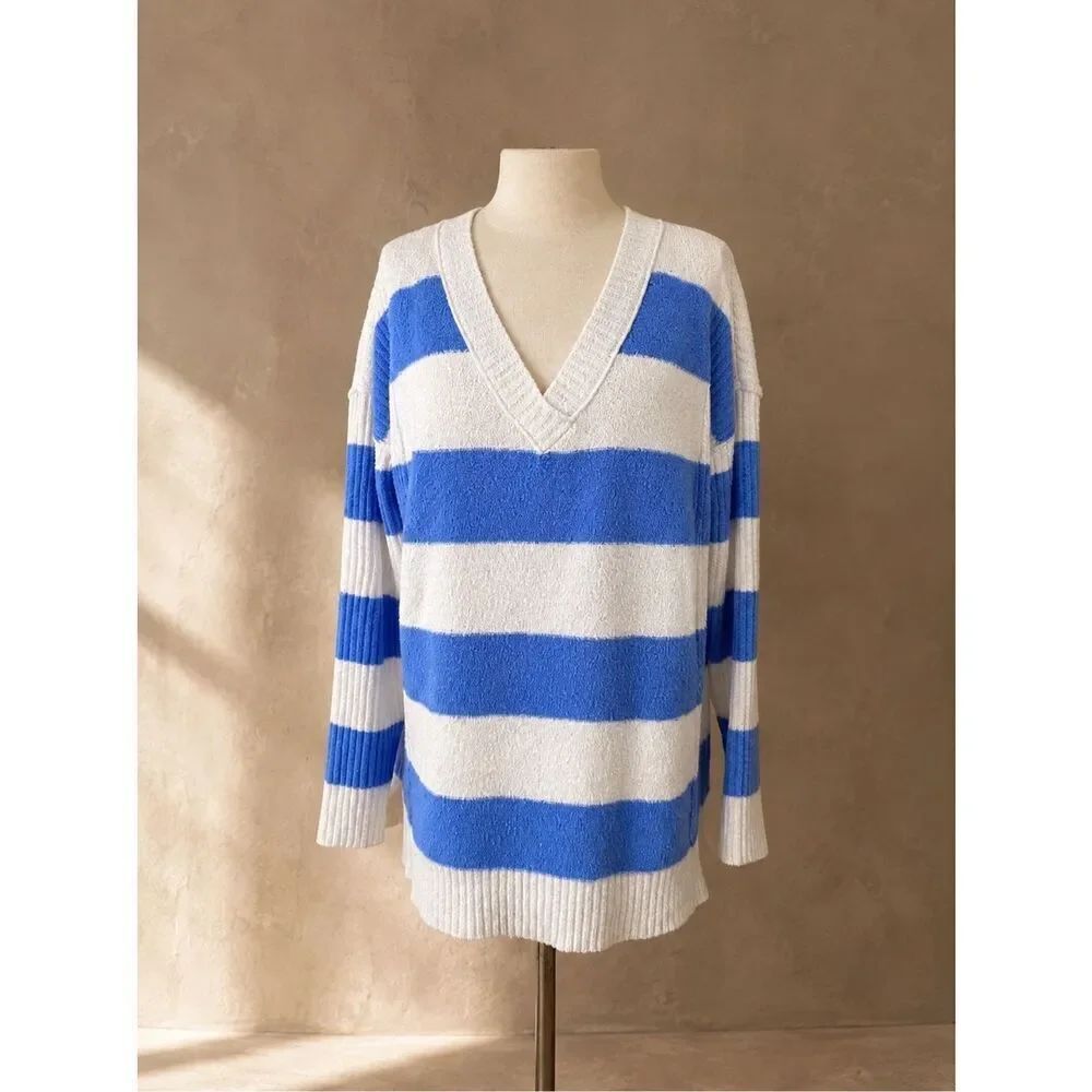 Caslon Sz M sweater oversized cozy V-neck stripe Nordstrom